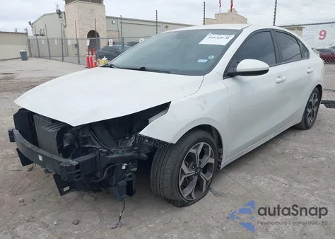 2021 Kia Forte Lxs из США, поврежденный, VIN 3KPF24AD9ME410130